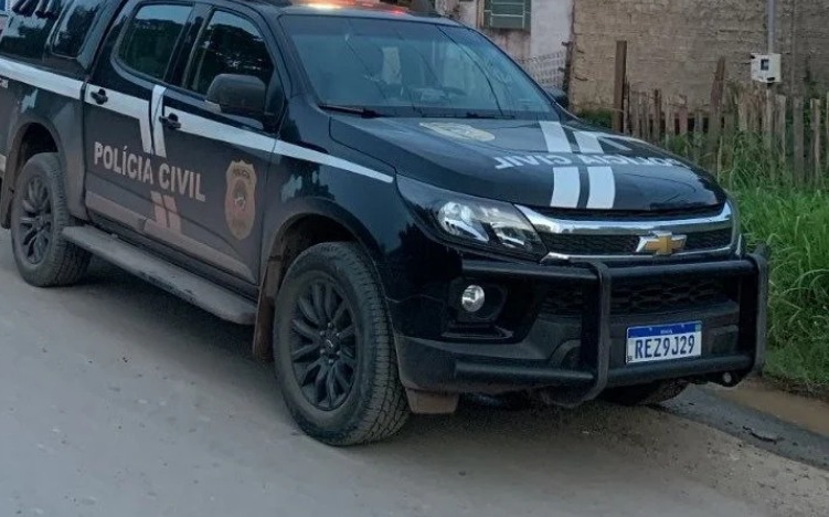 Garoto morre com tiro na cabeça ao manusear arma do avô