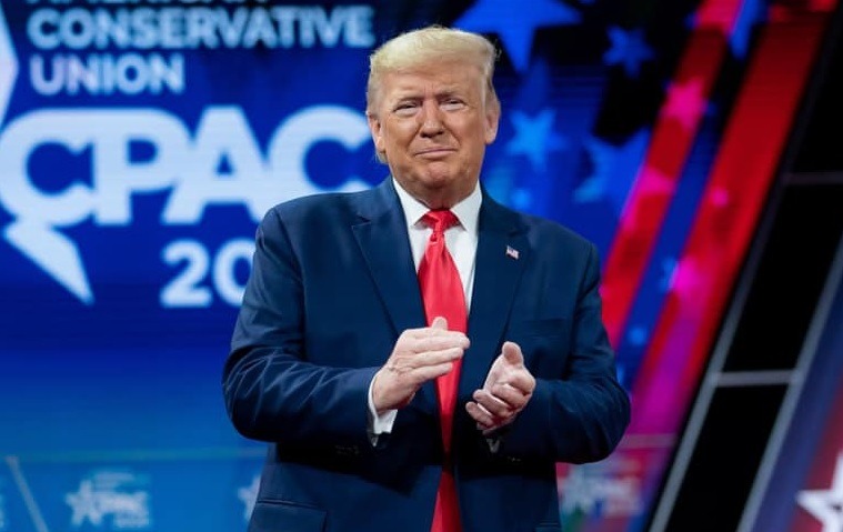 Acusação contra Trump envolve compra de silêncio de atriz pornô, modelo da Playboy e porteiro