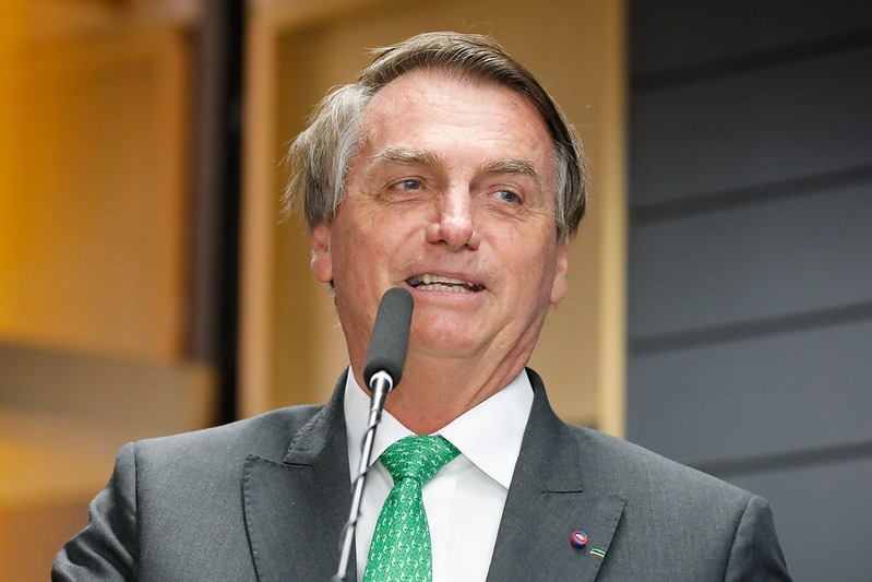 Bolsonaro diz a aliados que quer ser candidato ao Senado 