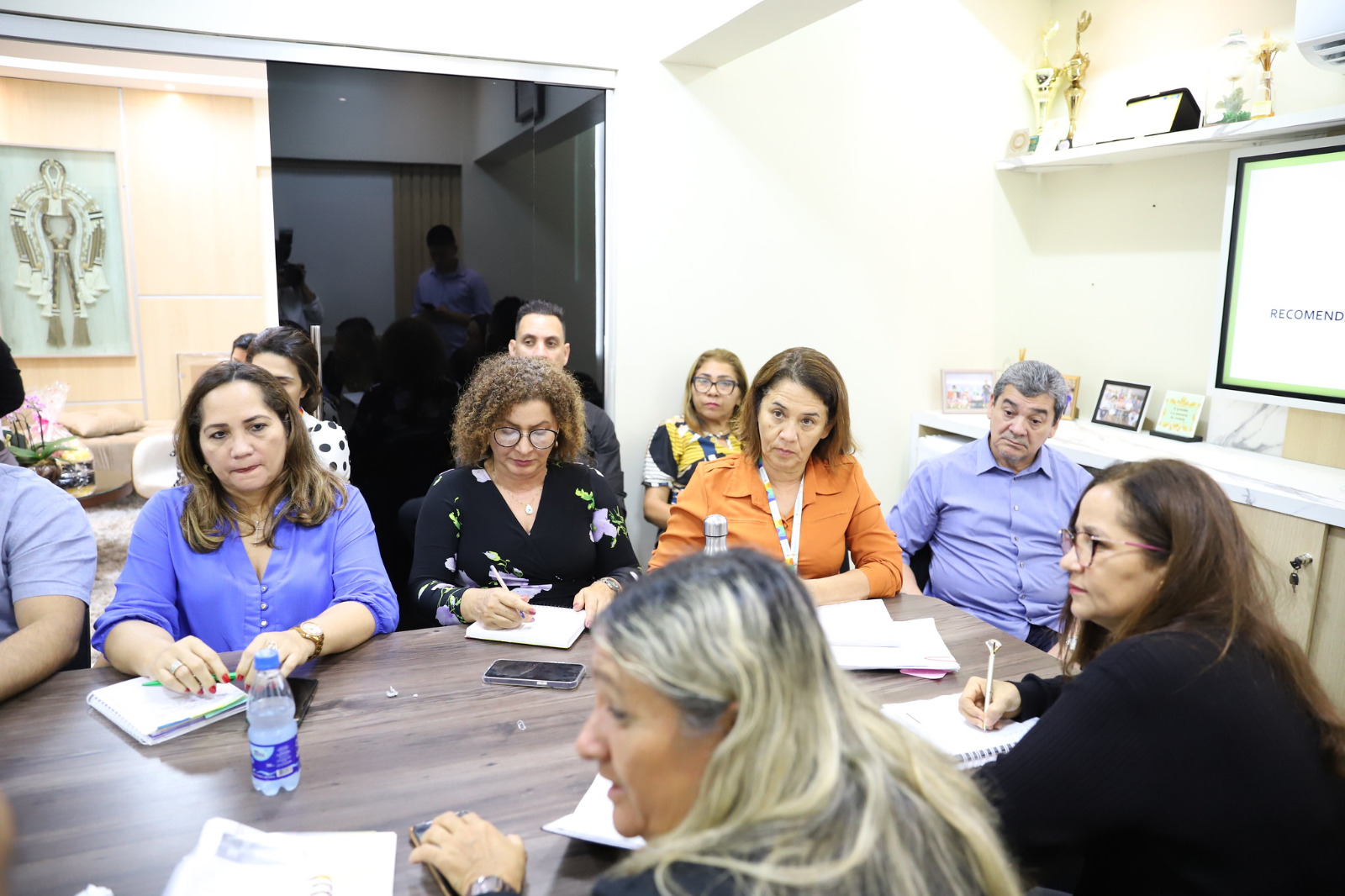 Decreto que torna público protocolo de encaminhamento de casos de violência a alunos em Manaus é editado