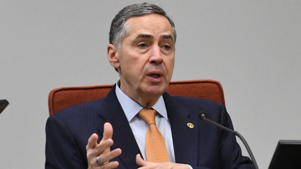 Barroso autoriza acesso da PF a provas da CPI da Covid