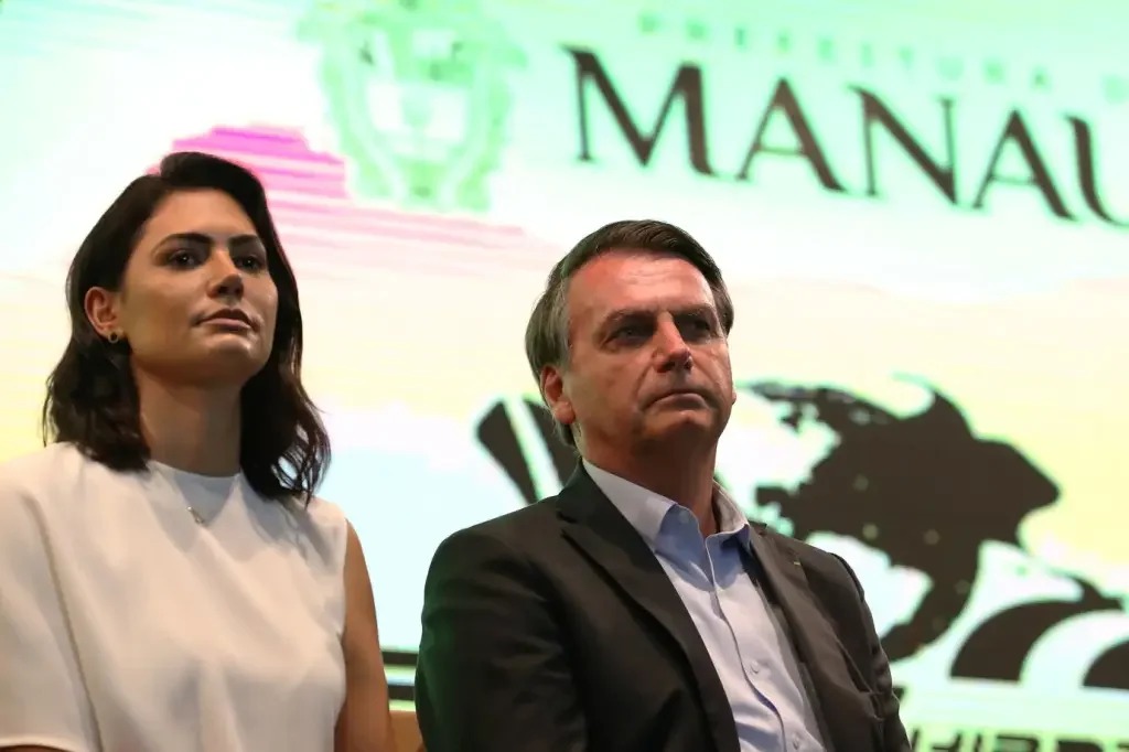 Bolsonaro e Michelle vêm a Manaus para homenagem na Aleam, diz Menezes