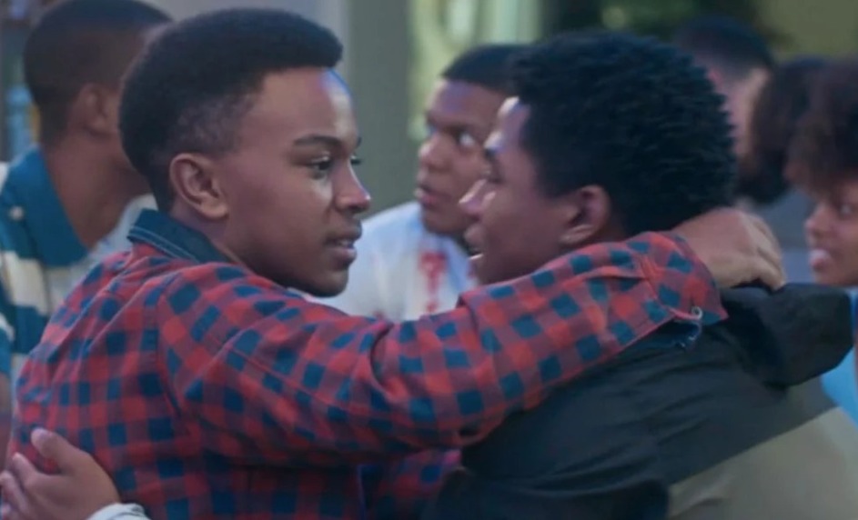 Globo corta beijo gay pela 2ª vez em 'Vai na Fé' 