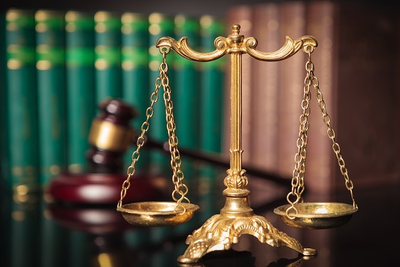 Justiça anula contrato e condena empresa a indenizar cliente em Manaus