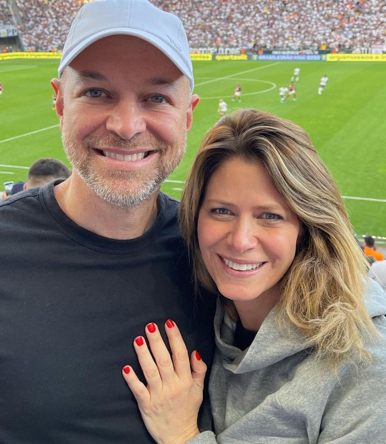 Apresentadora Didi Wagner anuncia fim do casamento com Fred após 24 anos 