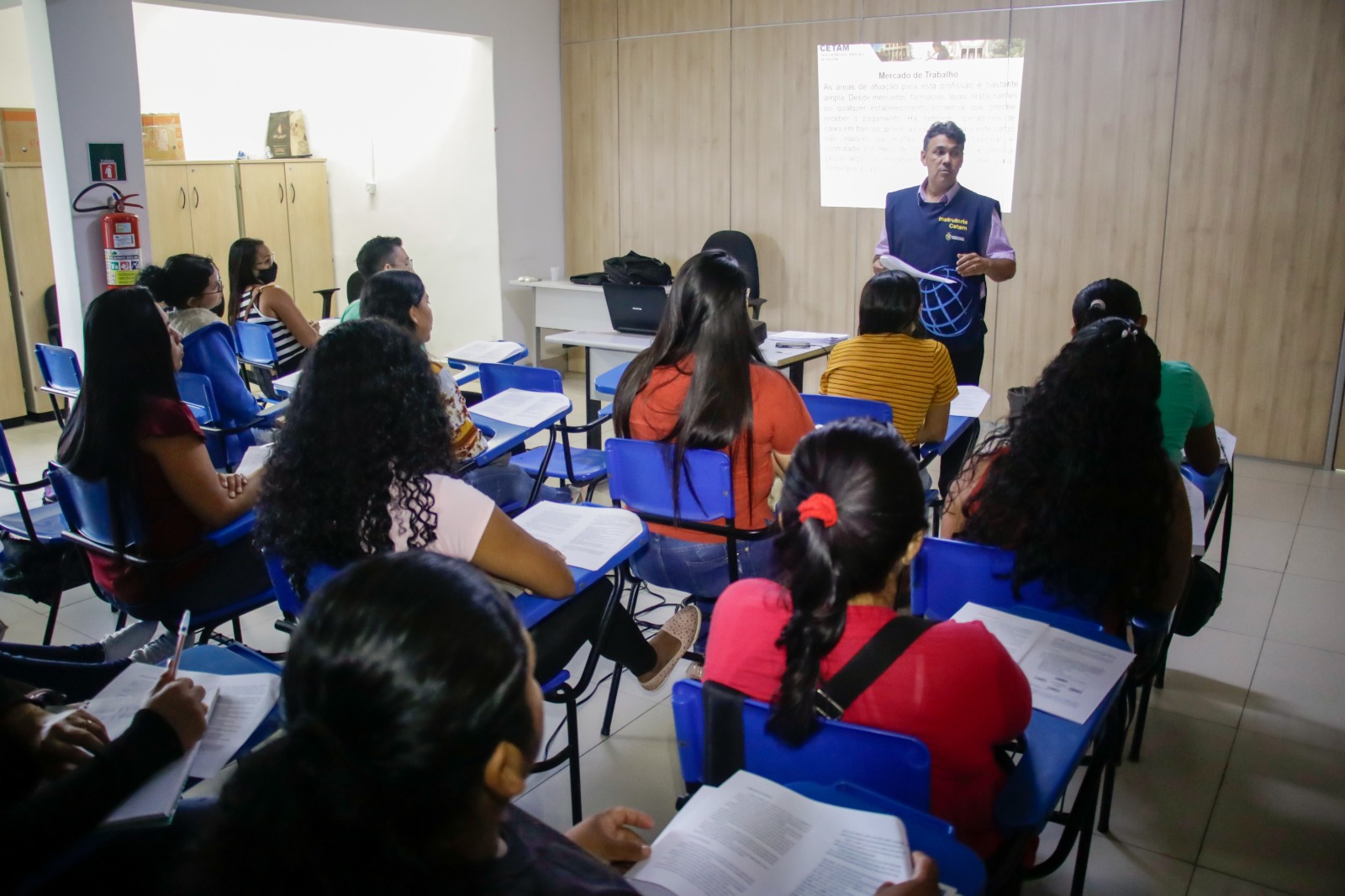 Manaus disponibiliza 40 vagas gratuitas para curso de ‘Higienização a Seco’
