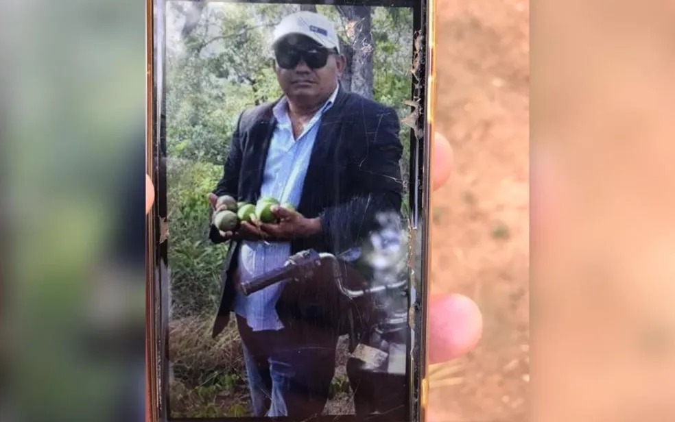 Mulher mata marido e enterra corpo com ajuda do filho e do amante