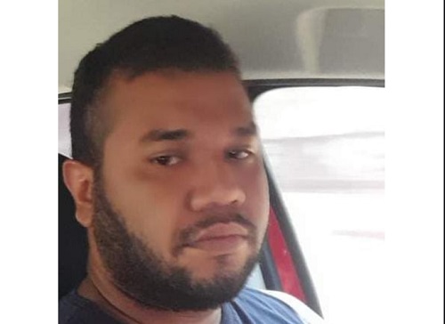 Homem achado morto em condomínio era motorista de app em Manaus