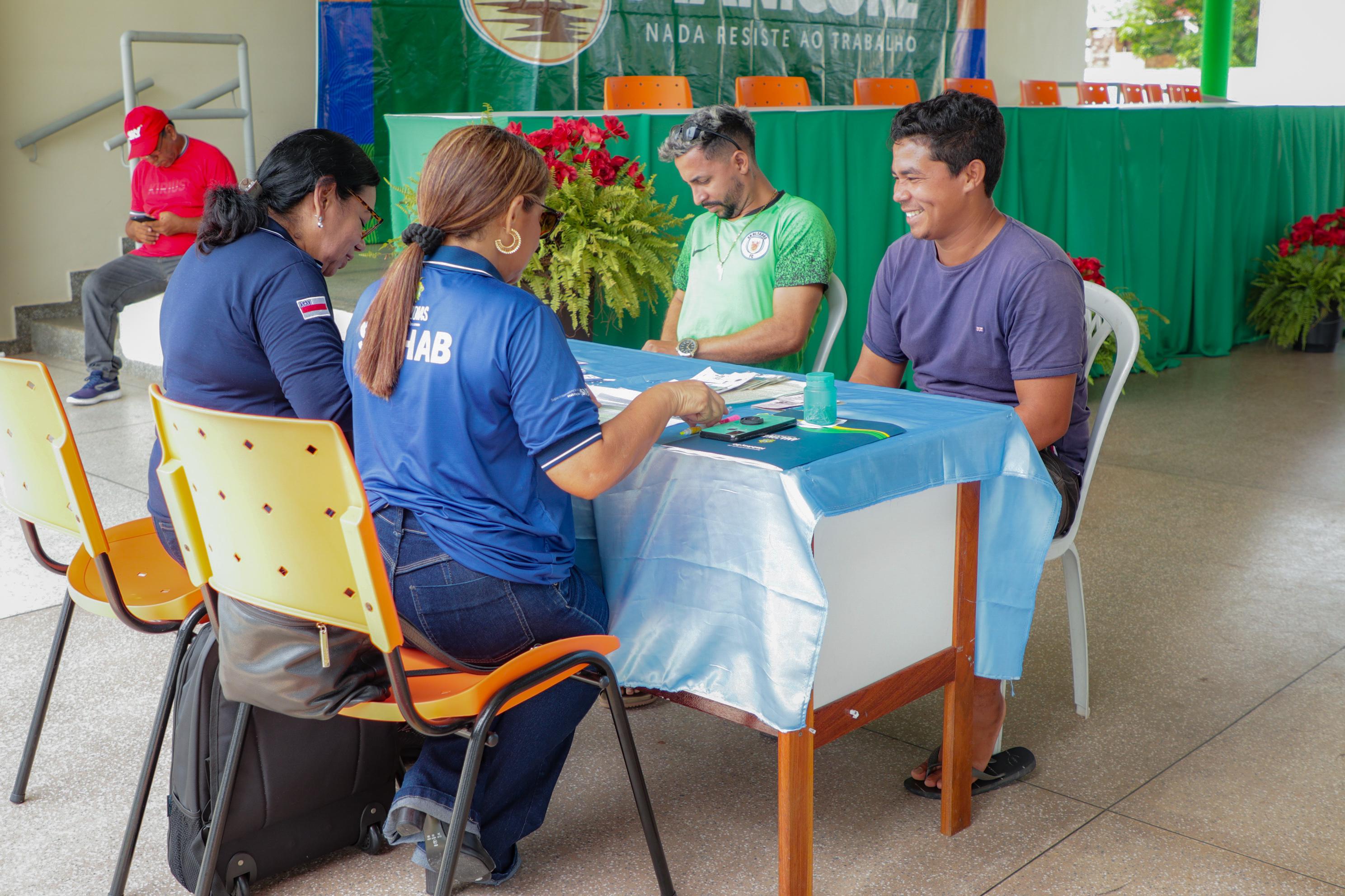Mais de 40 famílias em área de risco são indenizadas em Manicoré
