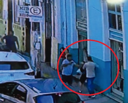 Dono de loja é preso por vender objetos roubados no centro de Manaus