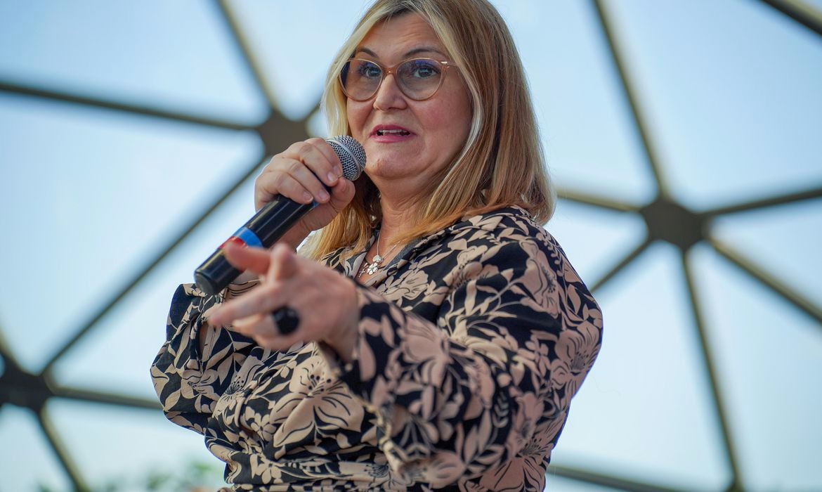 Bolsa Família poderá ser pago com o Real Digital, diz presidente da Caixa