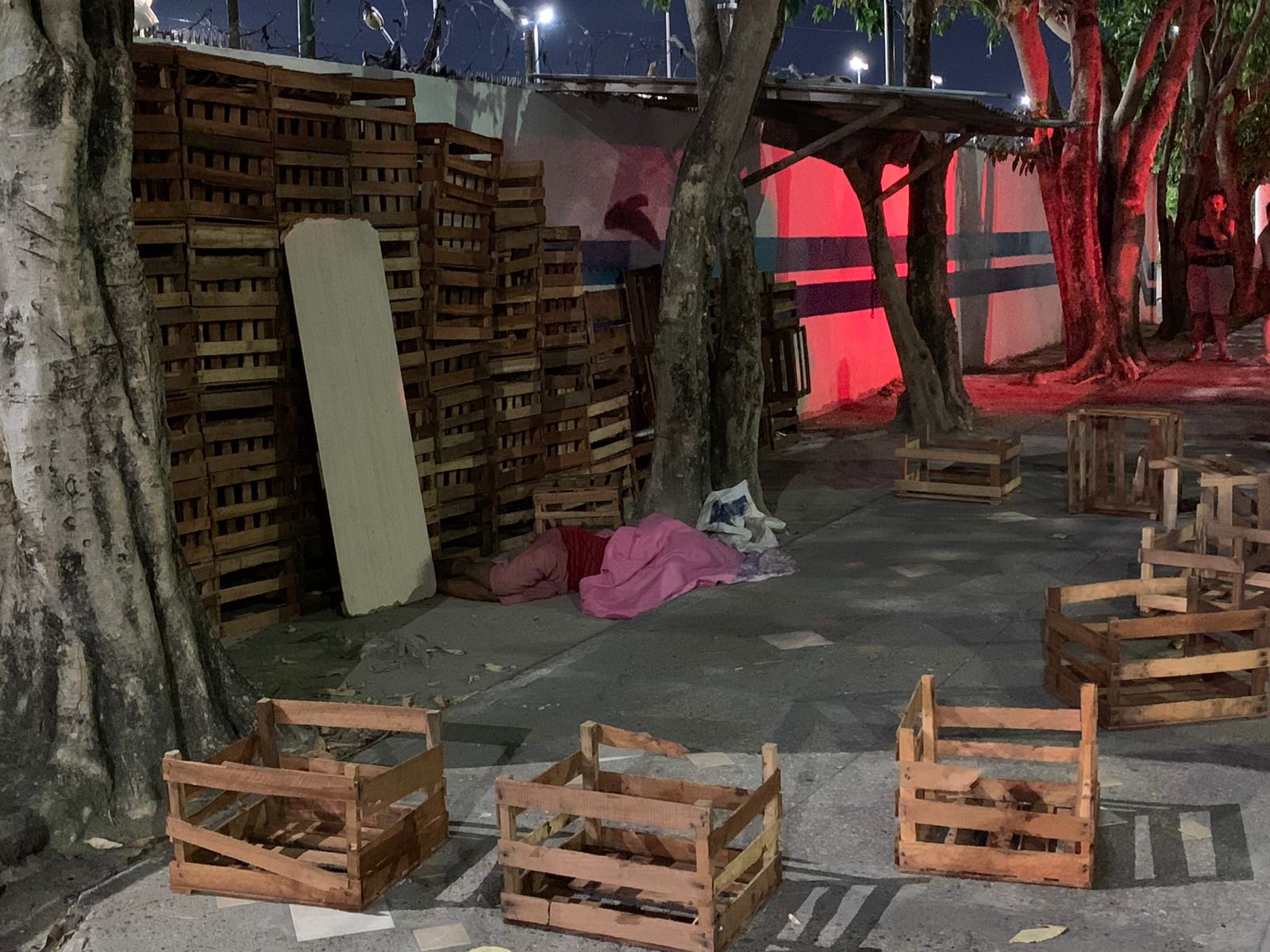 Vendedor de frutas é executado enquanto trabalhava em Manaus