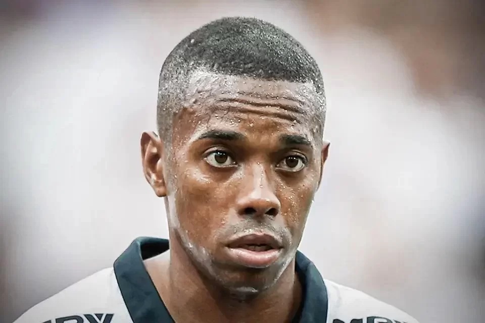 Julgamento de Robinho em caso de estupro volta a ser adiado