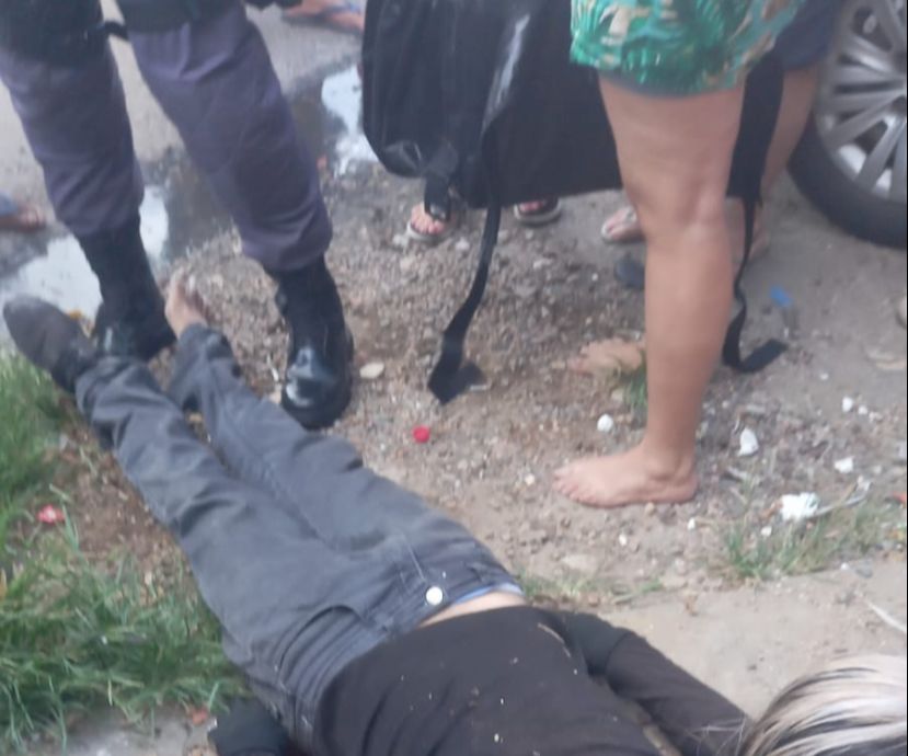 Homem é baleado na frente de loja em Manaus