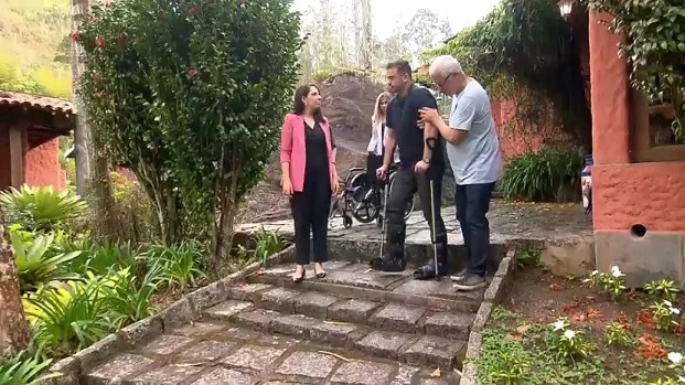 Sidney Sampaio revela o que aconteceu para se jogar de hotel