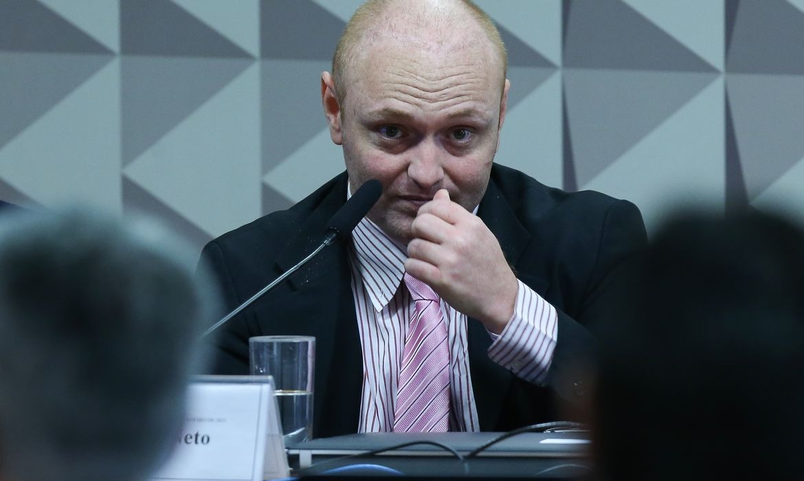 Hacker Walter Delgatti é condenado a 20 anos de prisão na Operação Spoofing