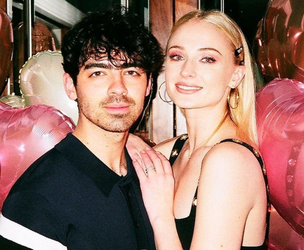 Joe Jonas e Sophie Turner estão em processo de divórcio, afirma TMZ