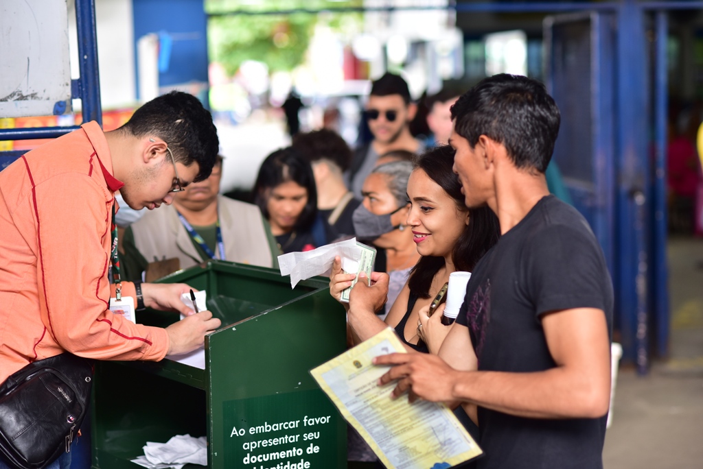 Mais de 18 mil pessoas devem deixar Manaus para aproveitar feriadão