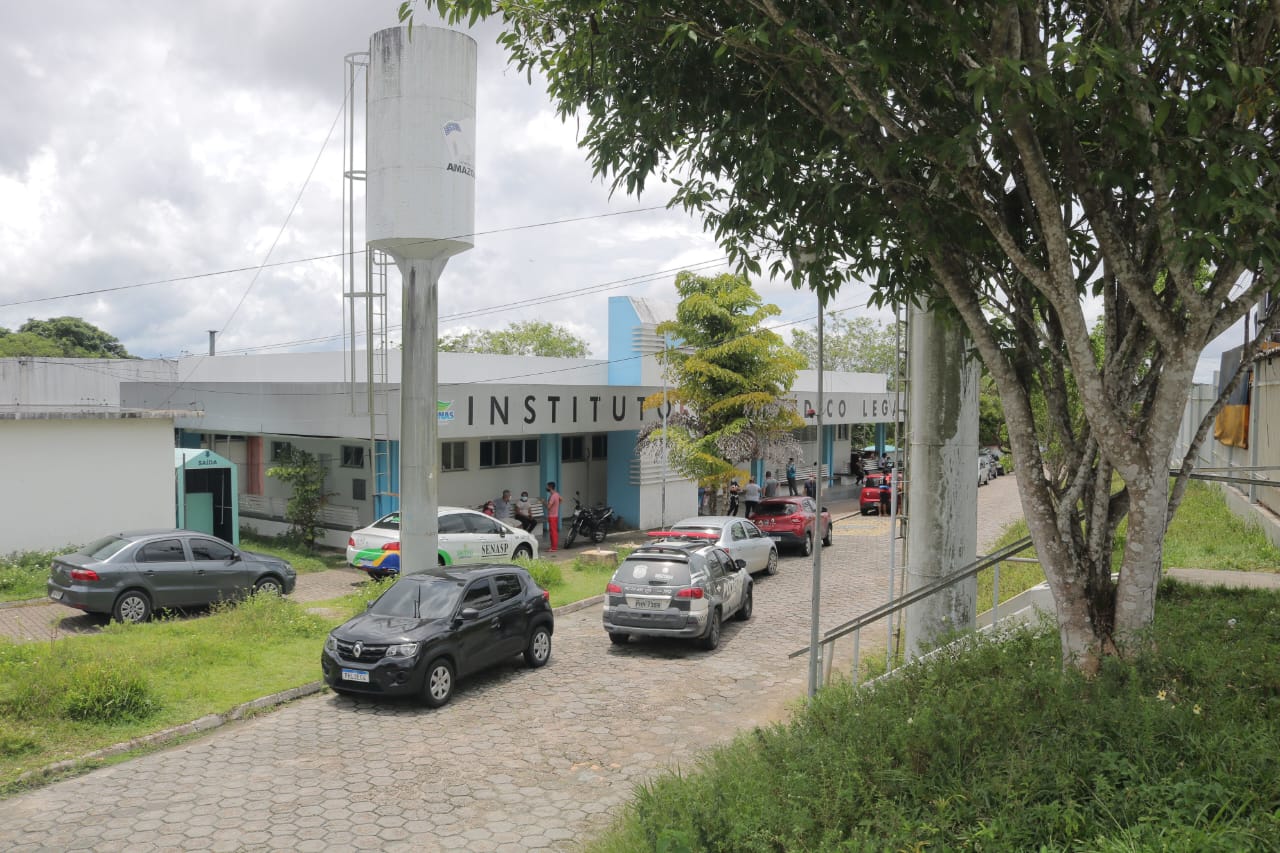IML procura por família de homem para liberar corpo em Manaus