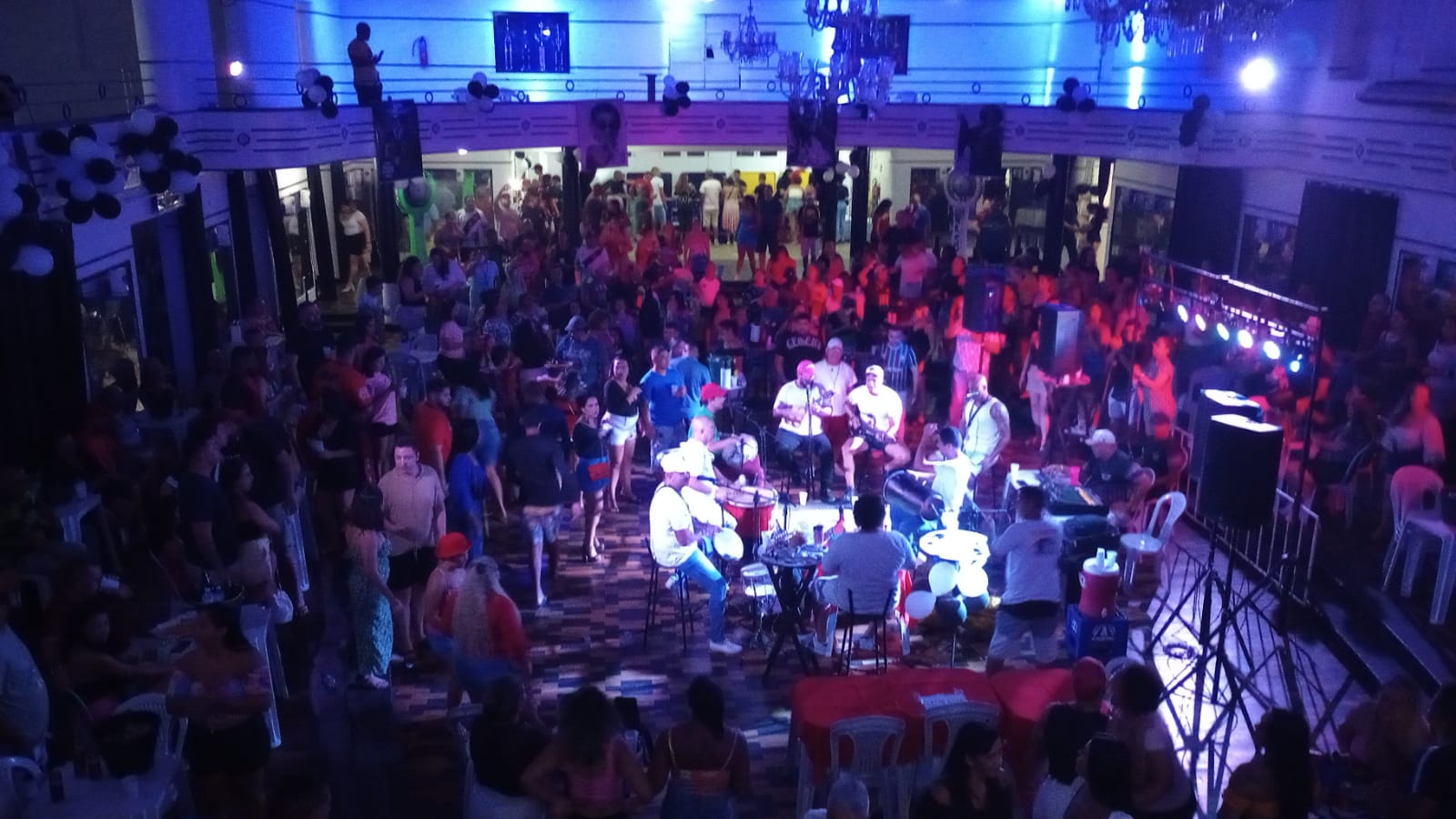 Uendel Pinheiro agita ‘Roda de Samba da Timboca' neste domingo