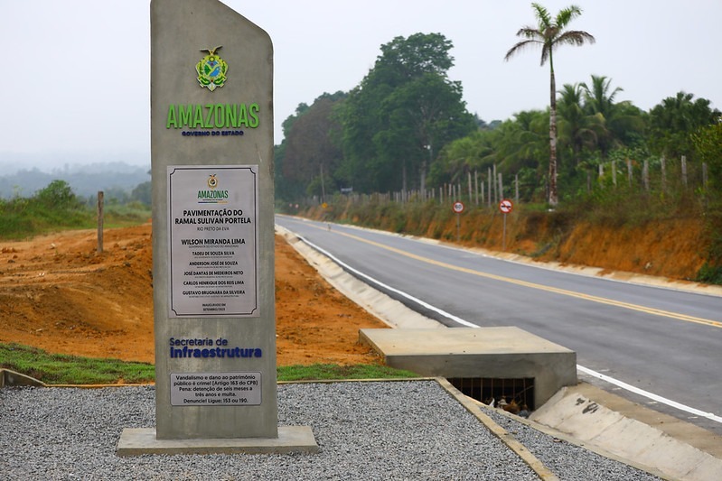 Moradores comemoram extensão de ramal no Rio Preto da Eva, no Amazonas