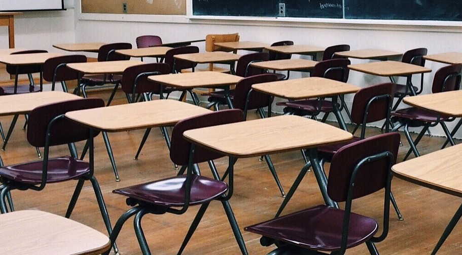 Governo vai criar bolsa e poupança para alunos de ensino médio, afirma ministro