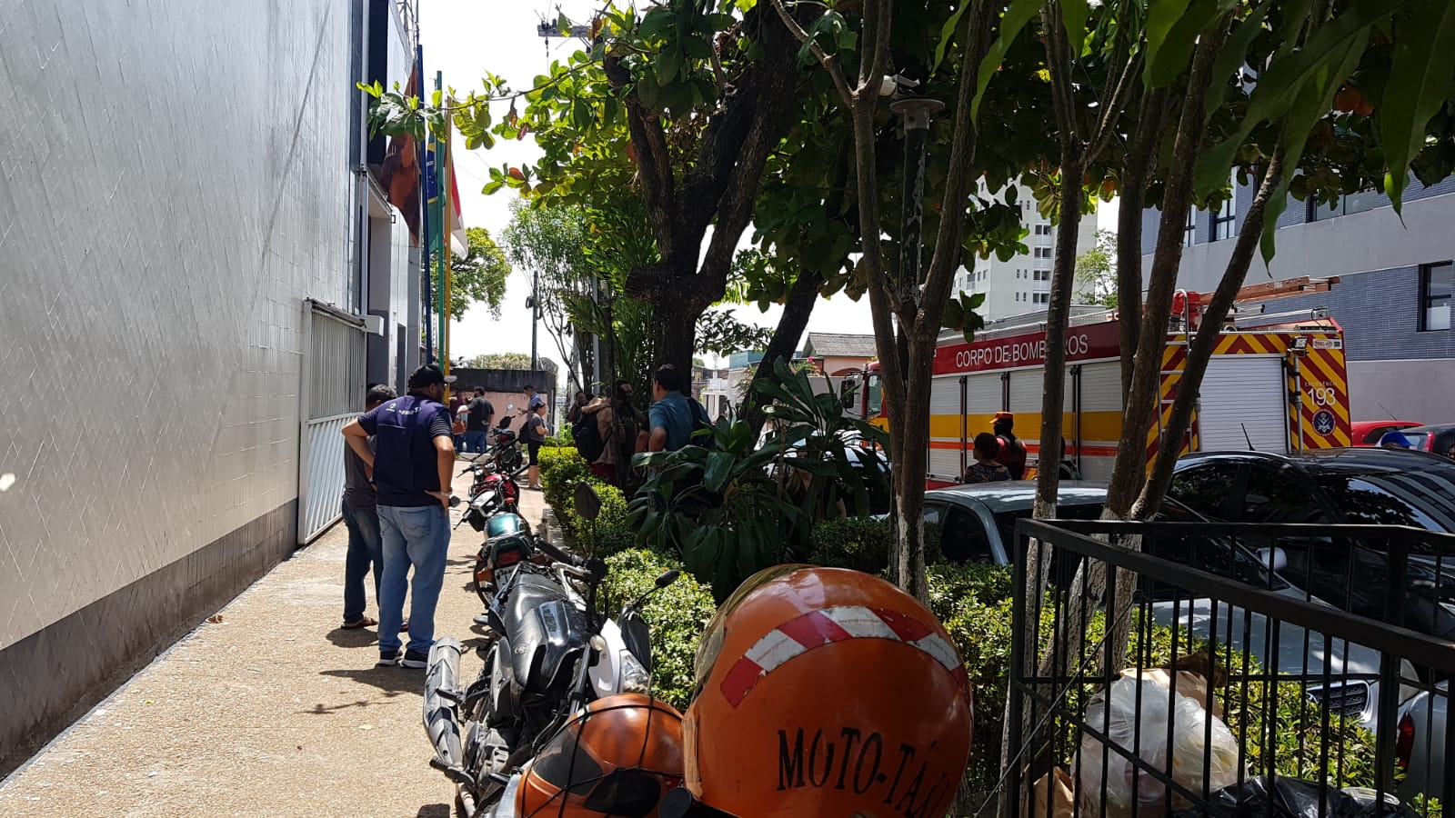 Incêndio atinge TV Encontro das Águas em Manaus