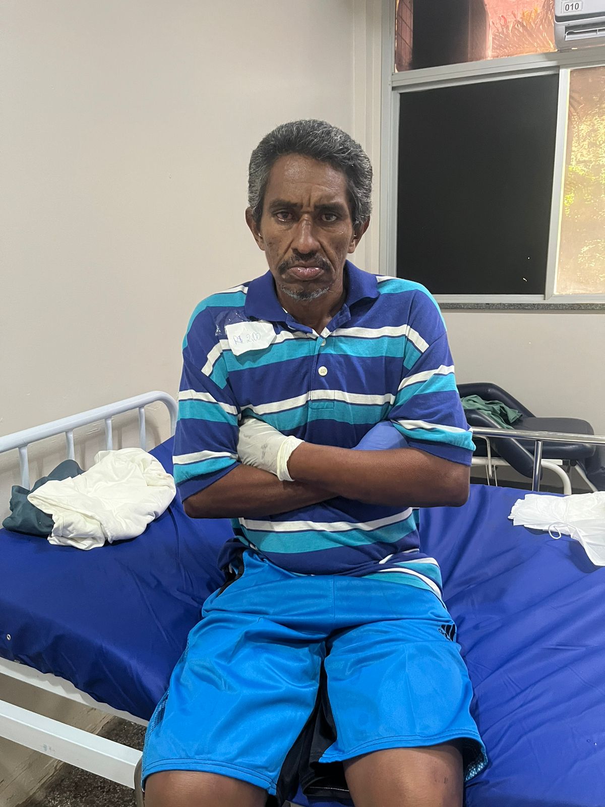 Hospital Platão Araújo procura família de paciente internado em Manaus