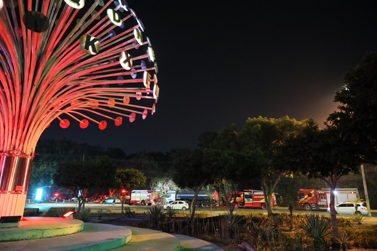 Incêndio próximo à Bola das Letras é investigado em Manaus