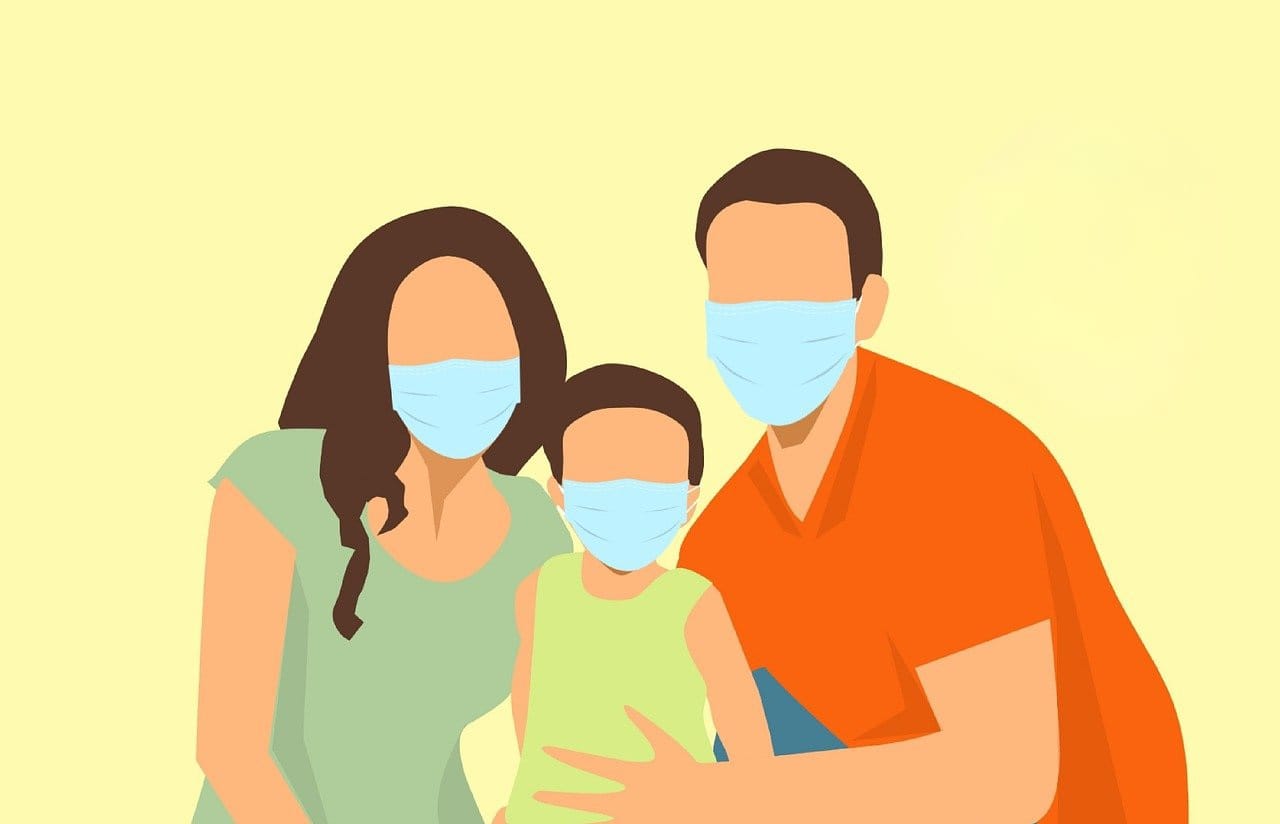 Fiocruz recomenda uso de máscaras em dias de fumaça intensa em Manaus