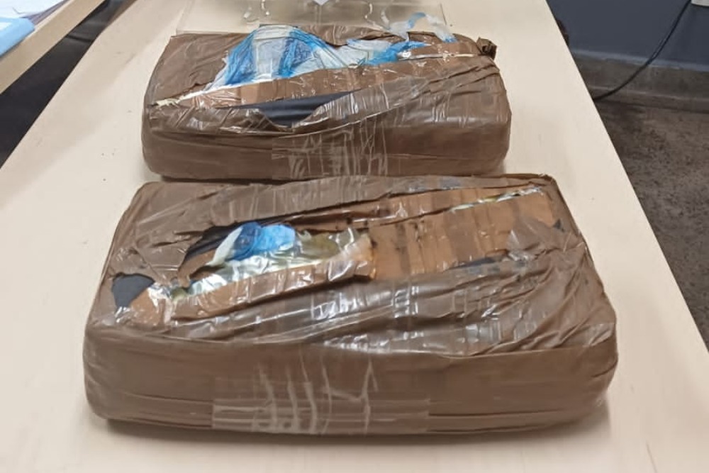 Homem é preso em flagrante após entregar drogas na Manaus Moderna