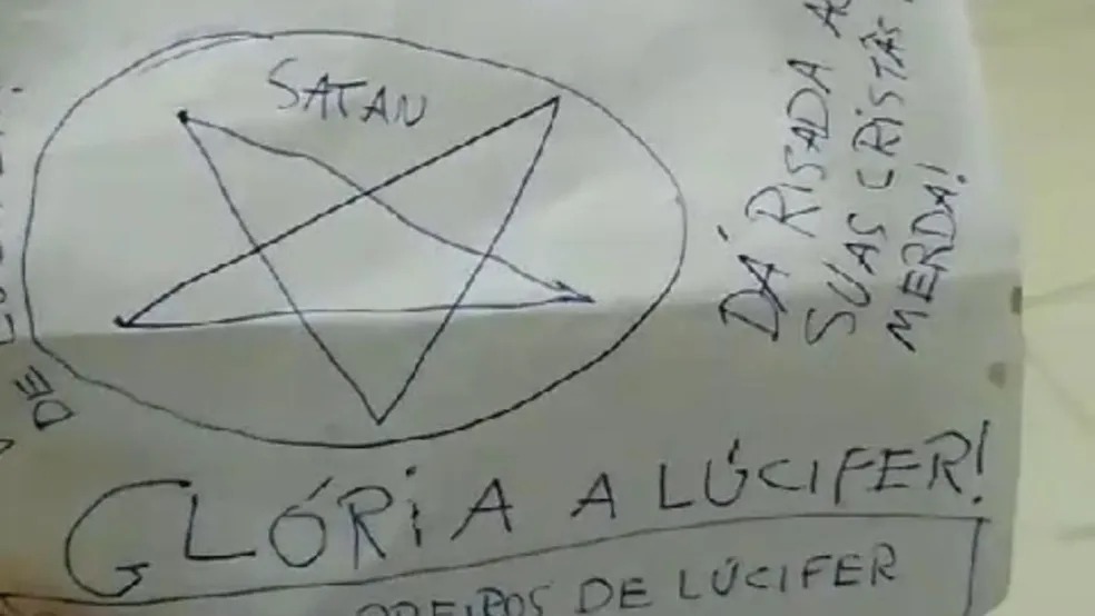 Gato esquartejado e bilhete satânico é encontrado em igreja