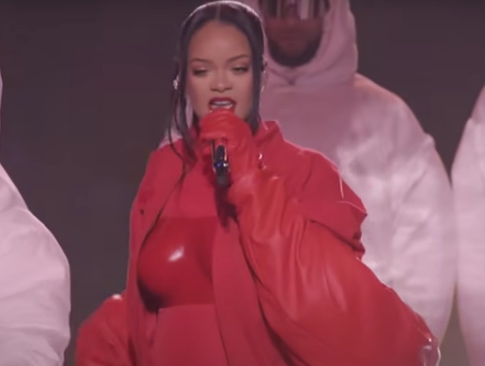 Rihanna fará turnê milionária após hiato de 7 anos, diz site