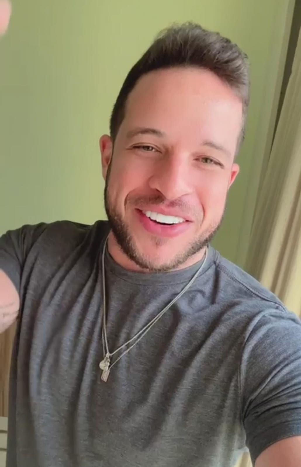 Flávio Andradde retorna a Manaus com novo show 