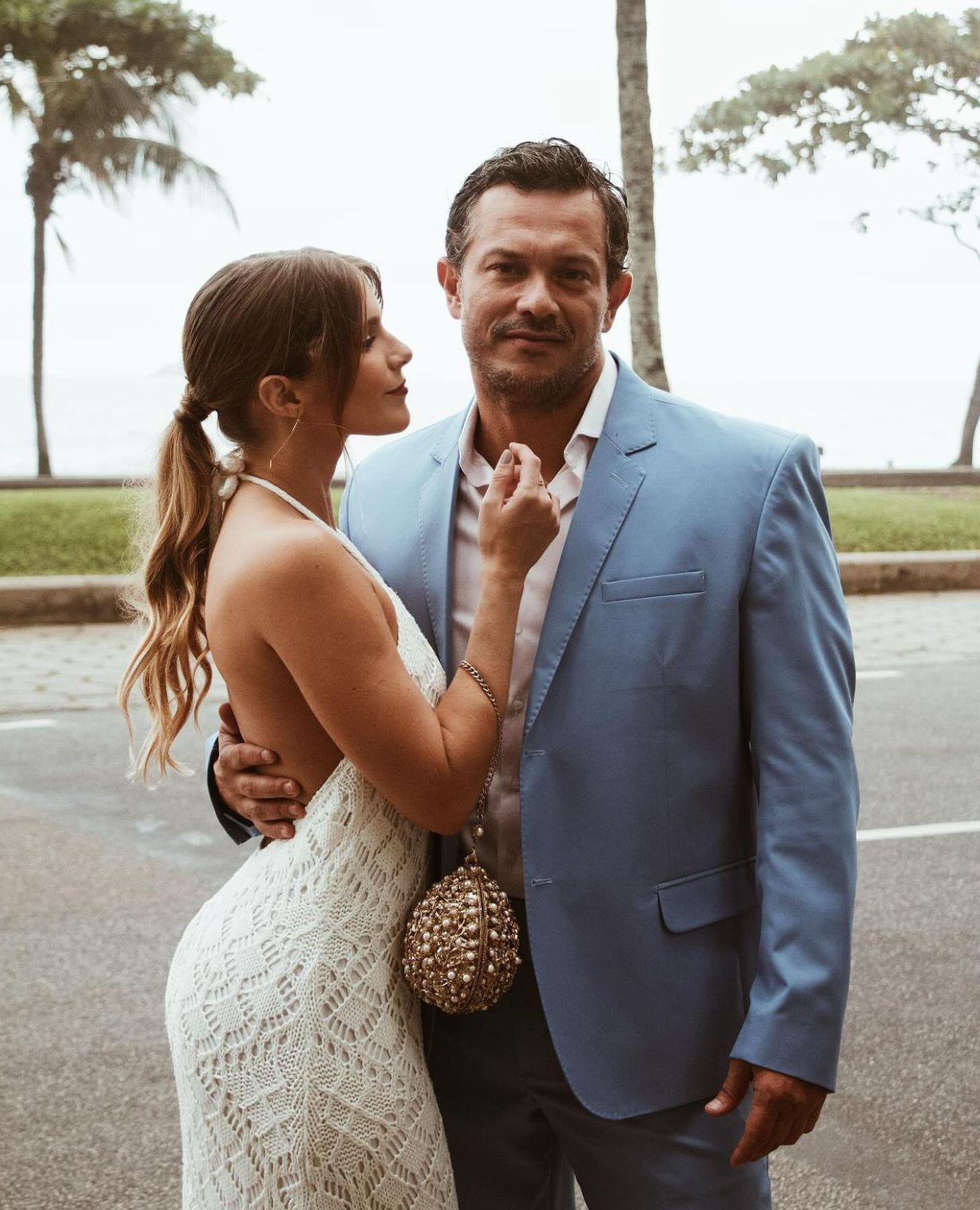 Isabella Santoni posta fotos com namorado milionário pela primeira vez