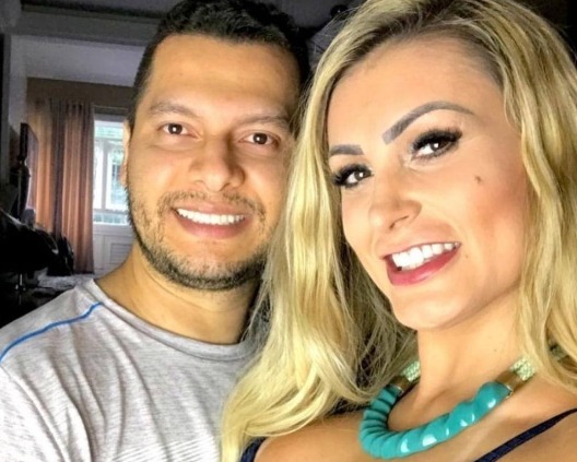 Andressa Urach confessa que voltaria para o ex-marido: 'sou apaixonada'