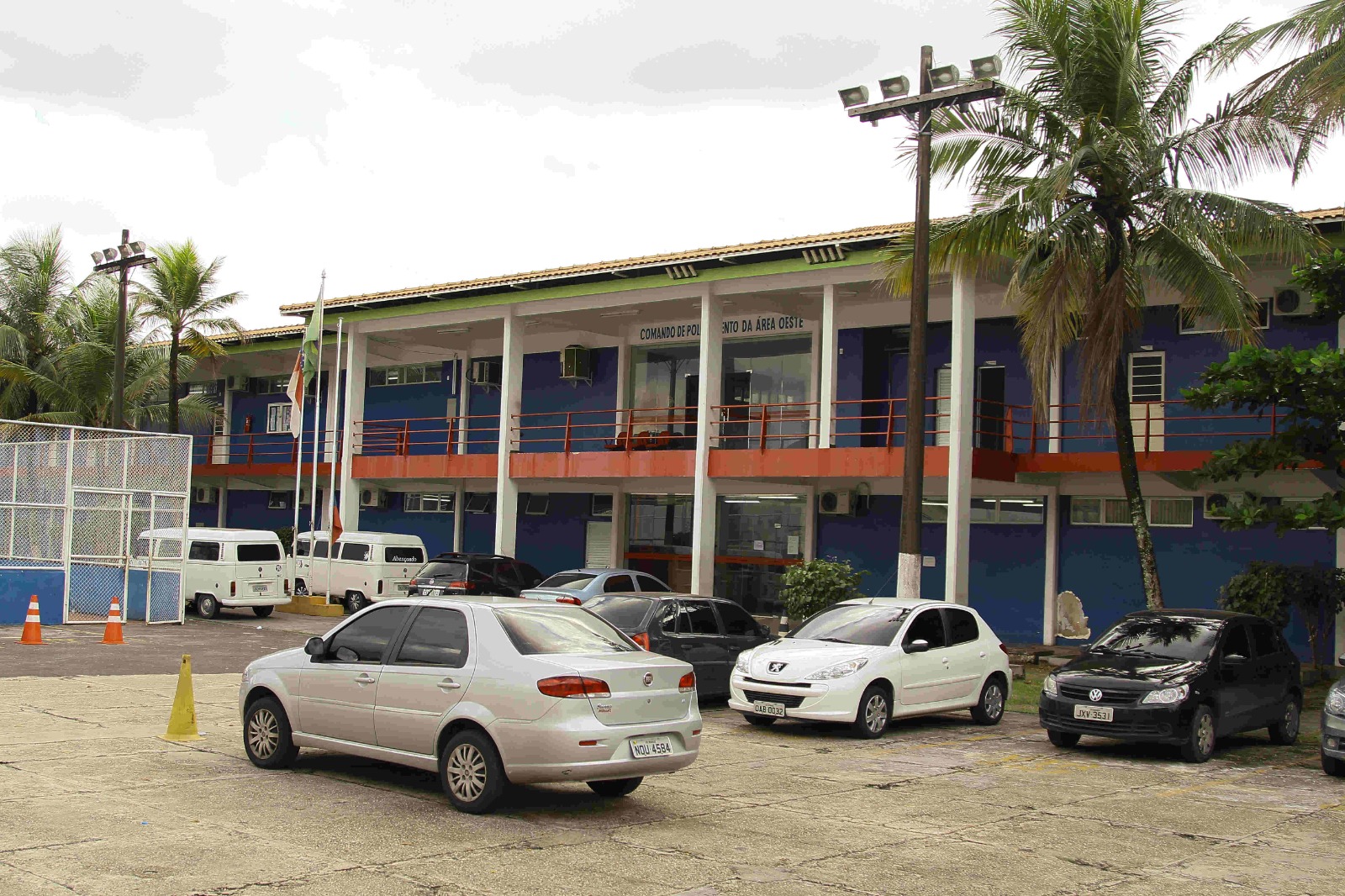 Homem é preso por roubar carro da Águas de Manaus e assaltar casa em Manaus