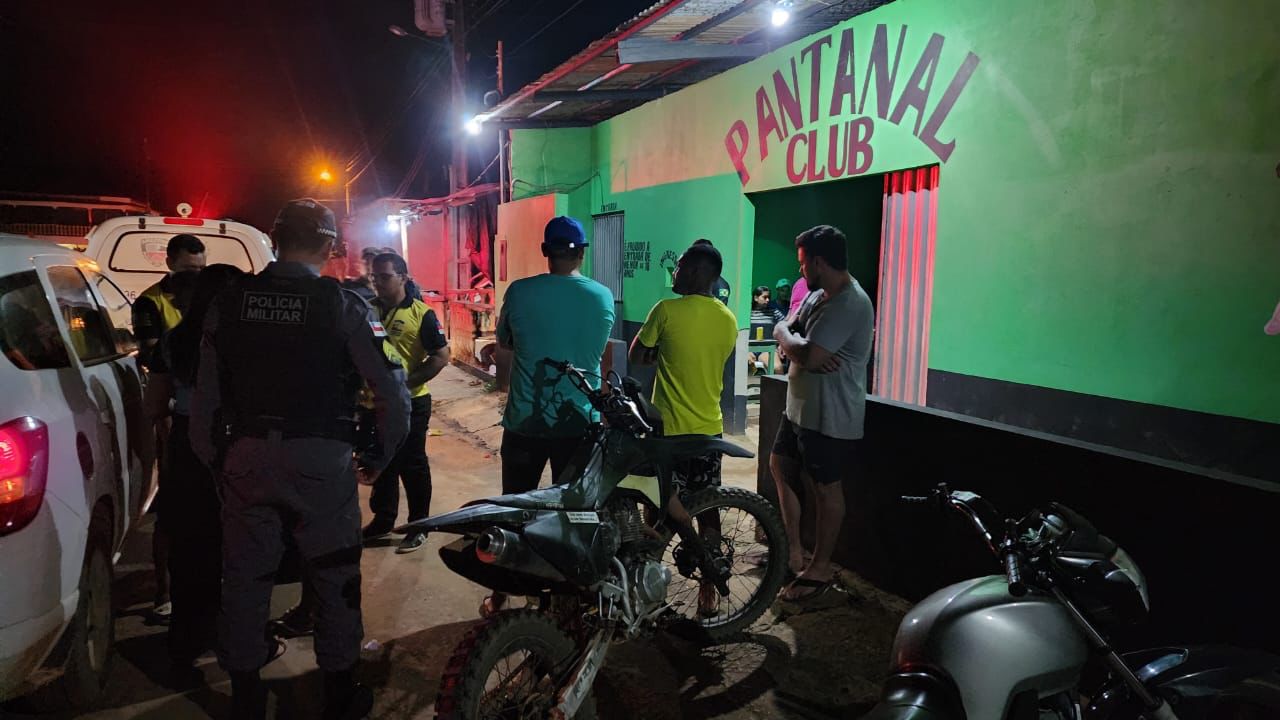 Homem é preso e adolescente é apreendido com maconha e cocaína no Amazonas