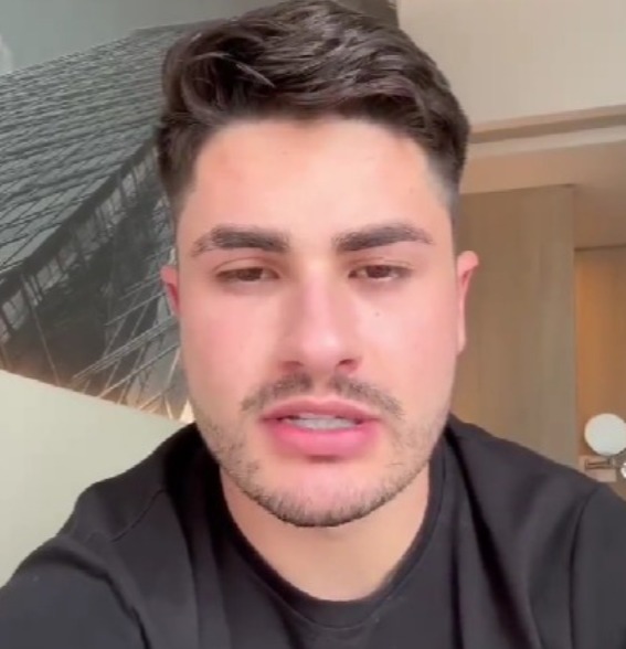 Lucas Souza aparece pela 1ª vez após desistir de A Fazenda