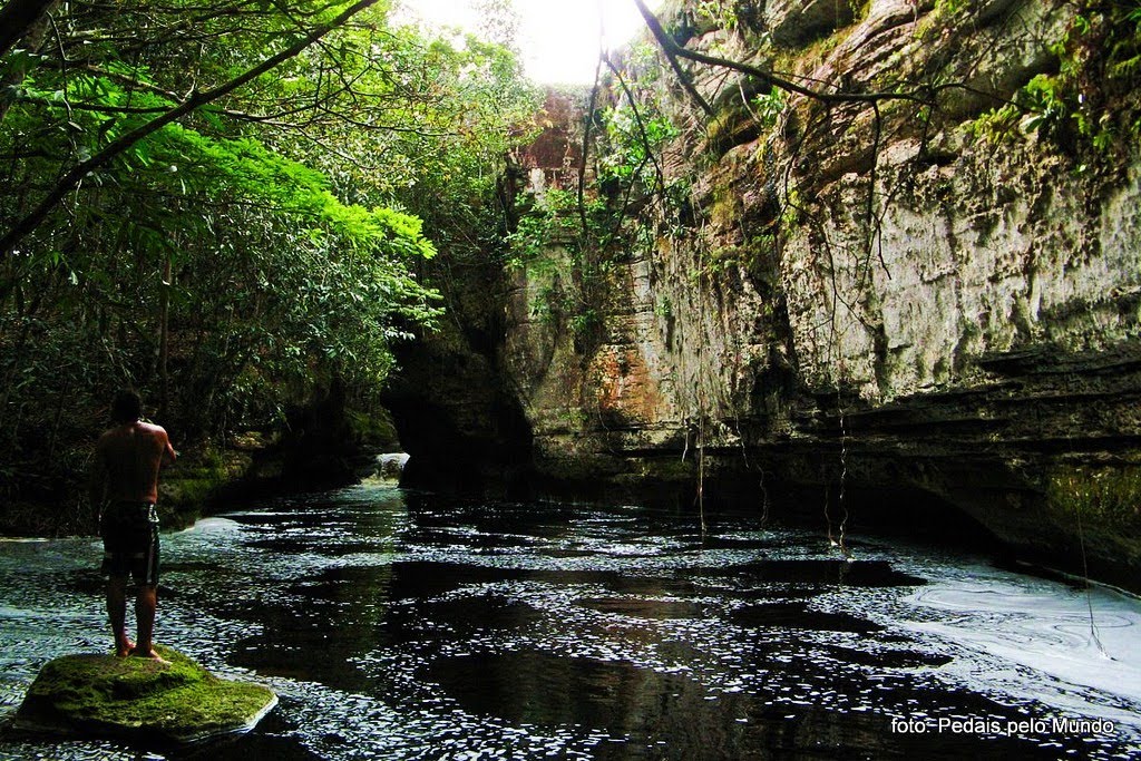Vamos turistar em Presidente Figueiredo, no Paredão das Lajes?