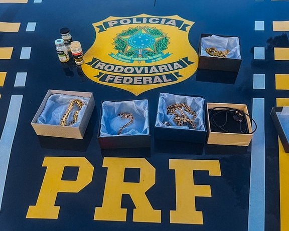 Motorista é preso com joias de ouro e anabolizantes na BR-174