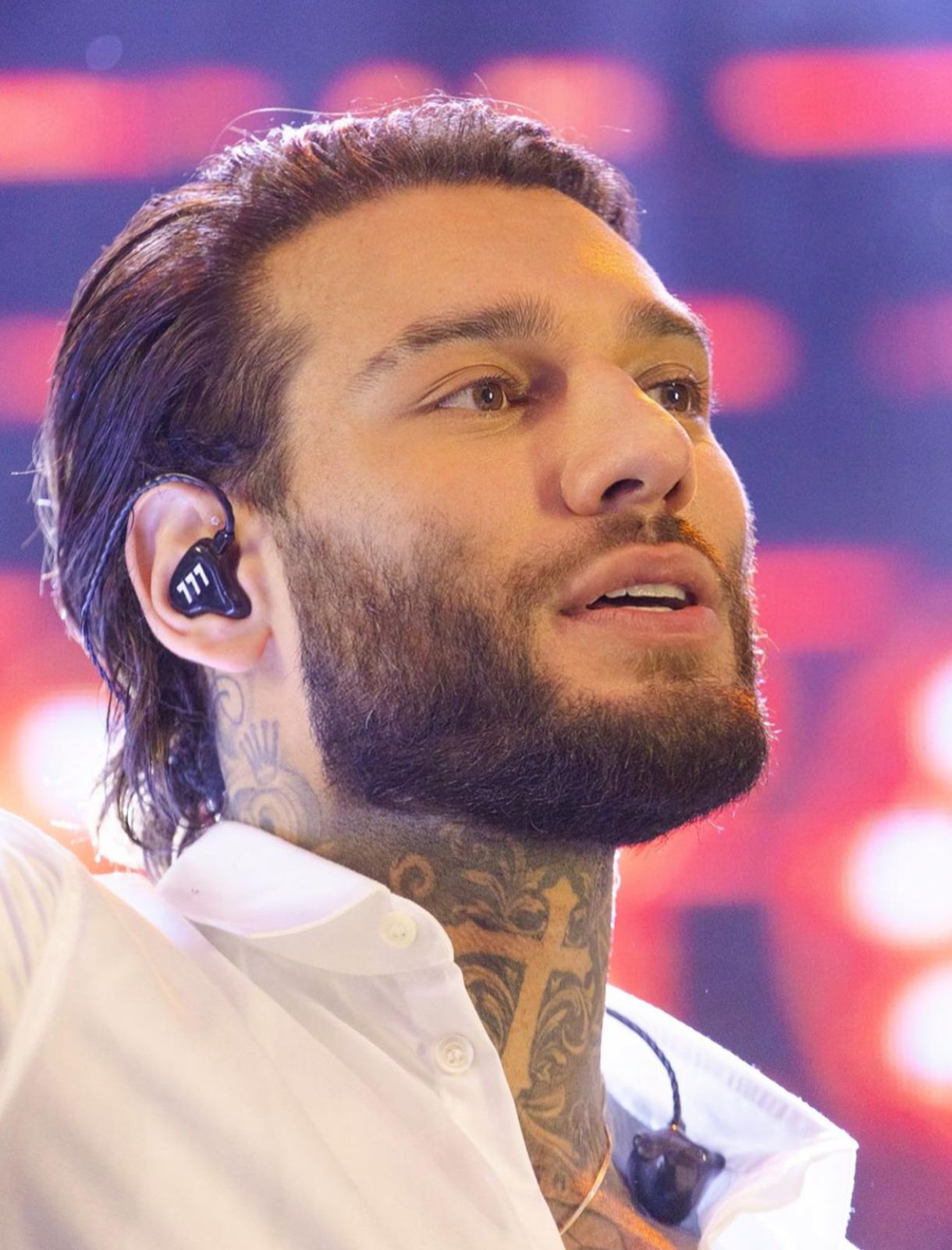 Lucas Lucco anuncia pausa na carreira: 'tive inúmeras crises'