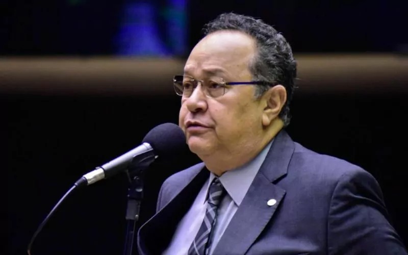 TRE forma maioria para cassar mandato de Silas Câmara no Amazonas