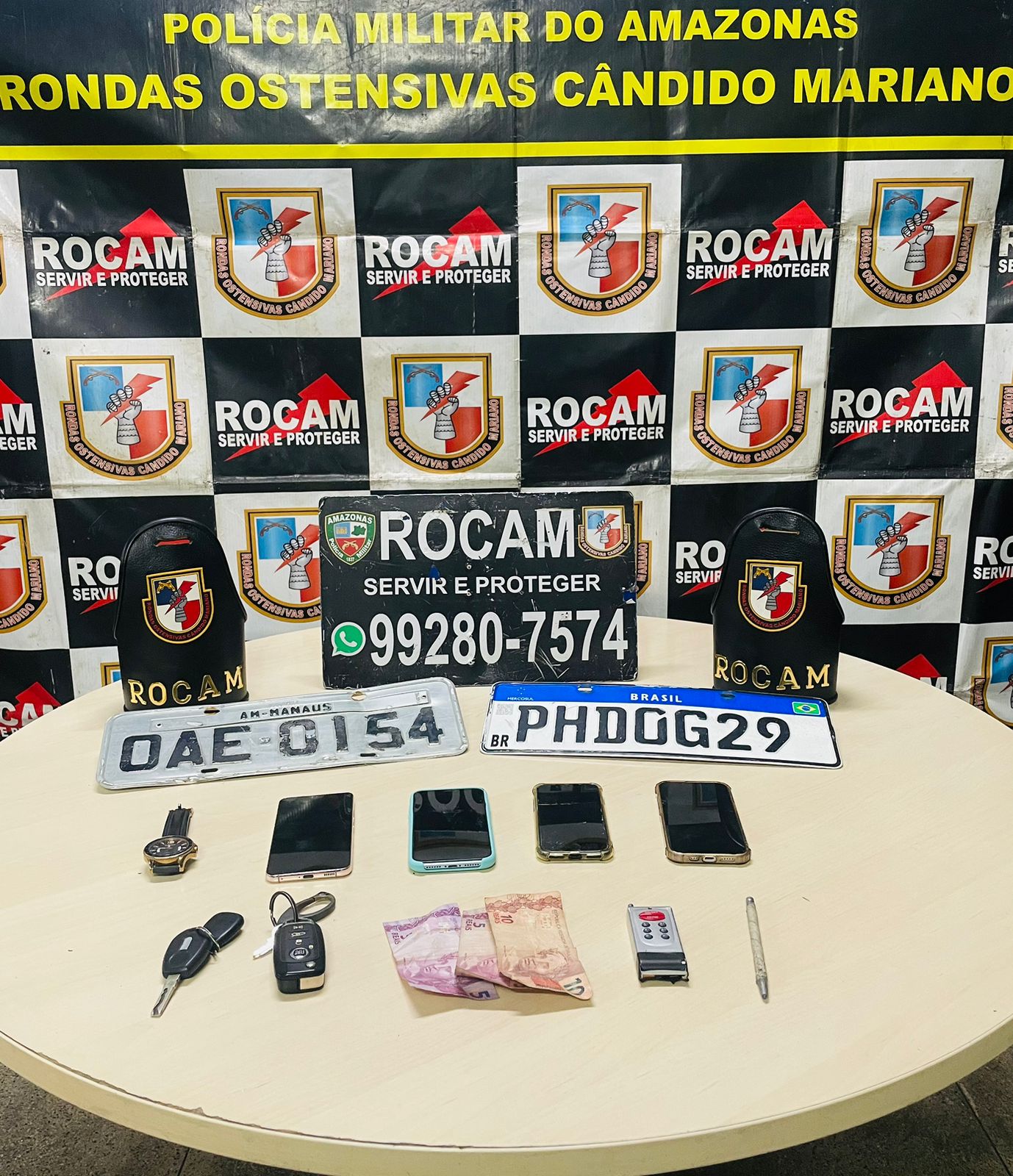 Trio é preso após furtar carros usando chapolin em Manaus