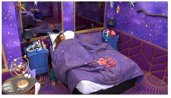 Yasmin alerta Wanessa: 'está virando planta' 