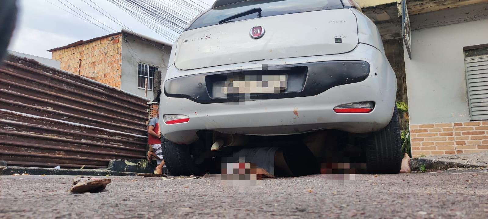 Seminu, homem é achado morto debaixo de carro em área vermelha em Manaus