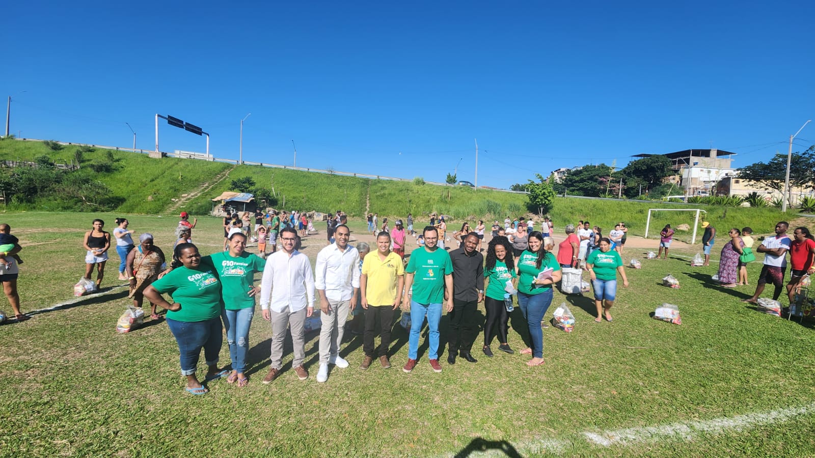 Natal solidário: Ação distribui cestas básicas para 75 famílias em Manaus