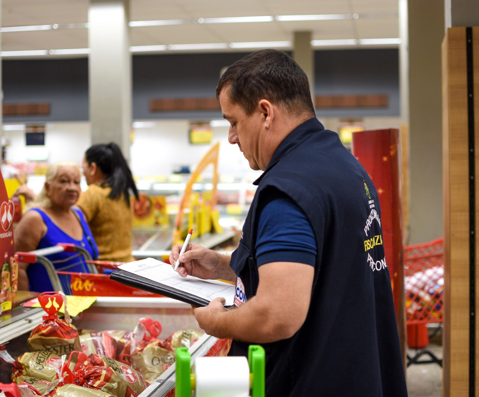Preço do peru varia entre R$ 103 a R$ 193 em supermercados de Manaus; veja o valor dos itens natalinos