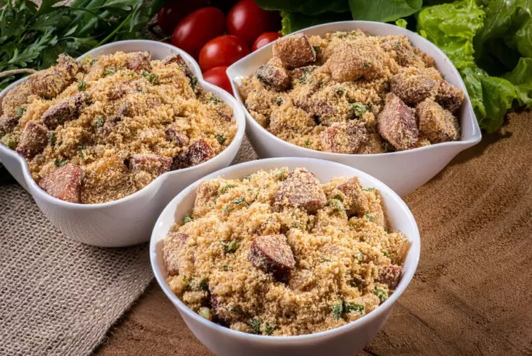 Veja 5 receitas de farofa para a ceia de Natal 