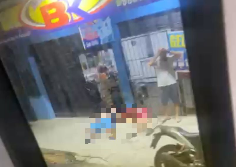 Dupla é assassinada na frente de mercadinho em Manaus